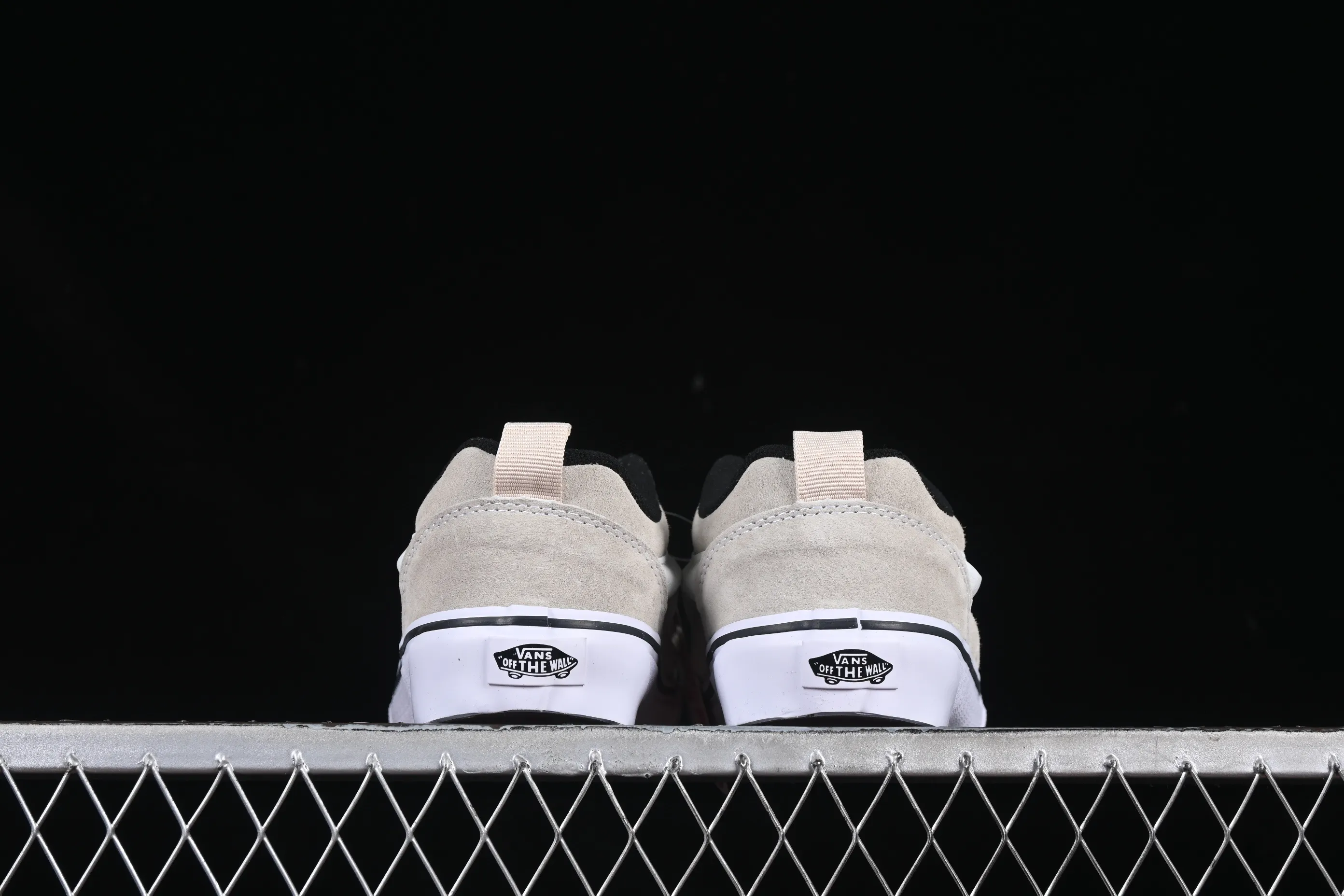 All categories Vans Vans series Vans Low Vans low-top Vans Knu Skool Vans low-top retro casual fat bread shoes VN0009QCBLK